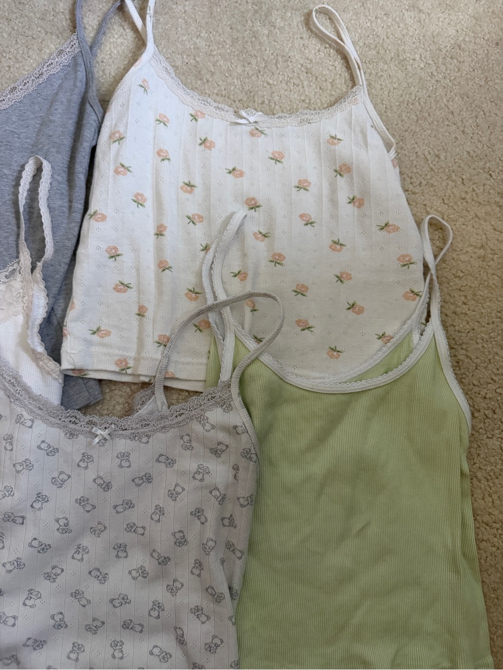 Brandy Melville Women’s Lace-Trim Ribbed Cami Tank Bundle of 5 - Picture 4 of 5